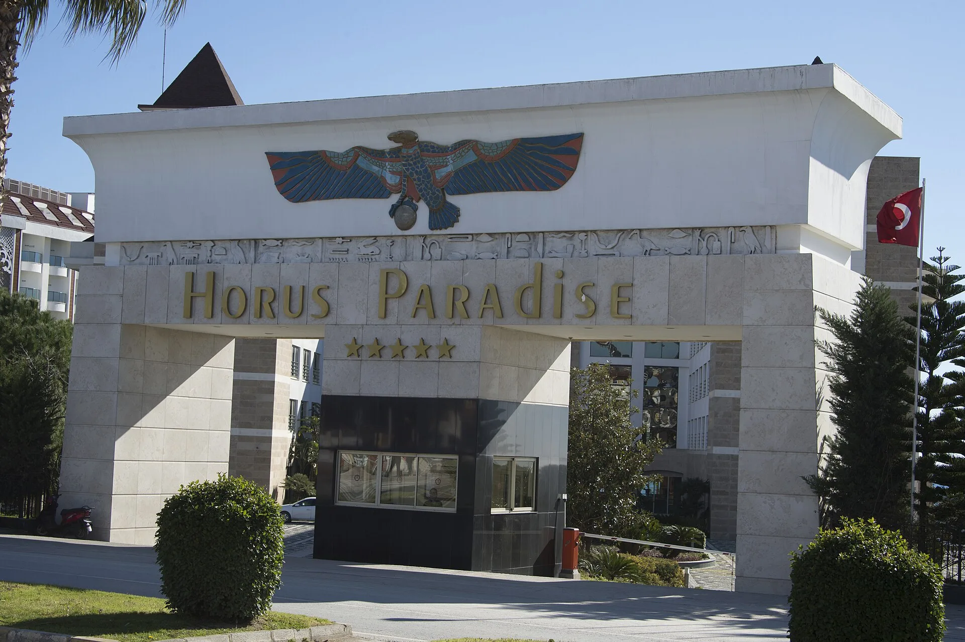 Horus Paradise Luxury Resort
