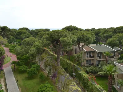 Maritim Pine Beach Resort