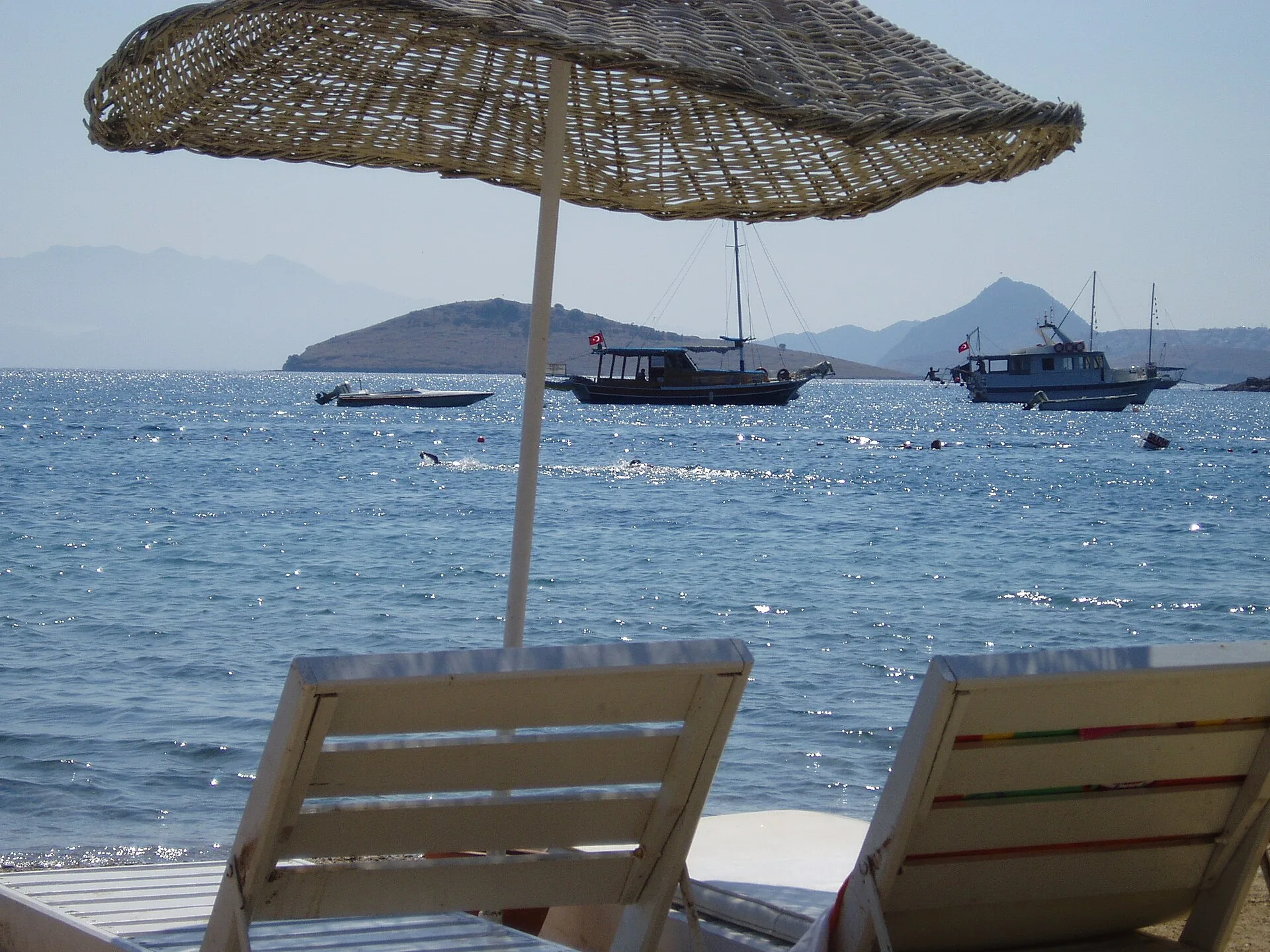 Azka Hotel